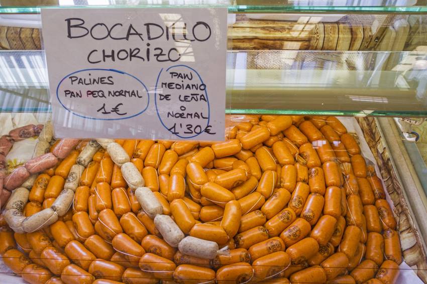 Gran Canaria's insanely garlicky Chorizo de Teror