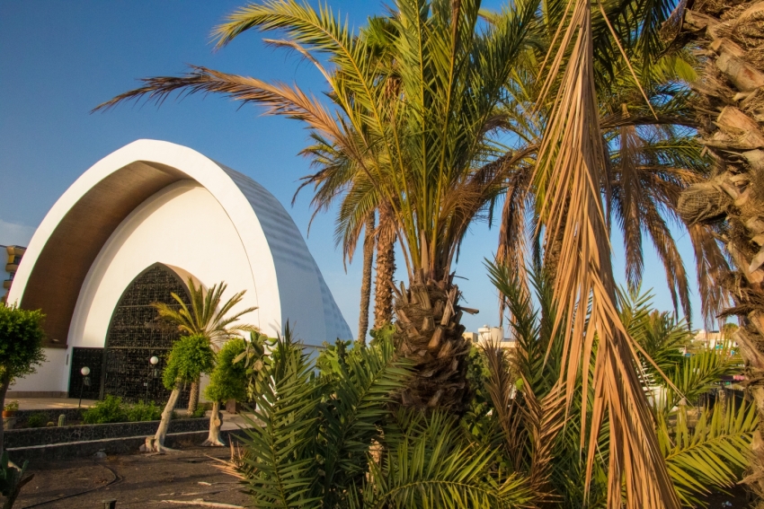 The Maspalomas Temple: El Templo Ecuménico El Salvador
