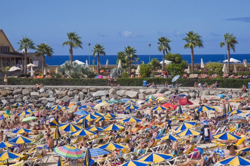El Ni&ntilde;o expected to cause busy beaches and frequent rguments about towels in Gran Canaria