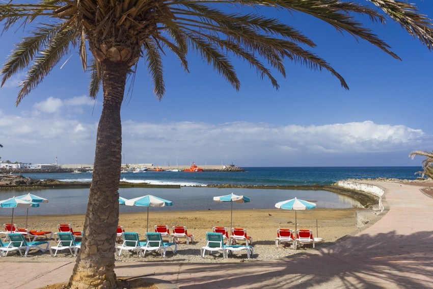 Seek shade as it's going to hot in Gran Canaria this week