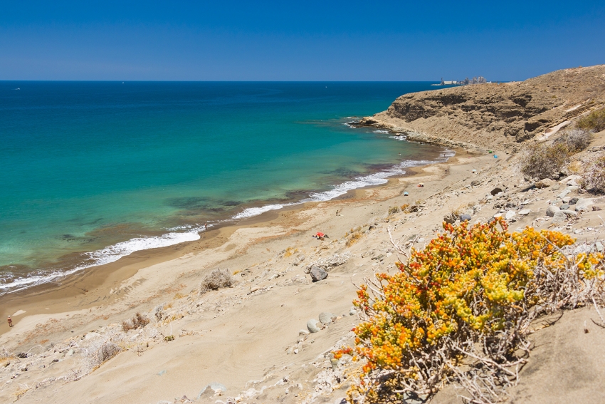 Monta&ntilde;a de Arena beach is in the top ten nudist Gran Canaria beaches